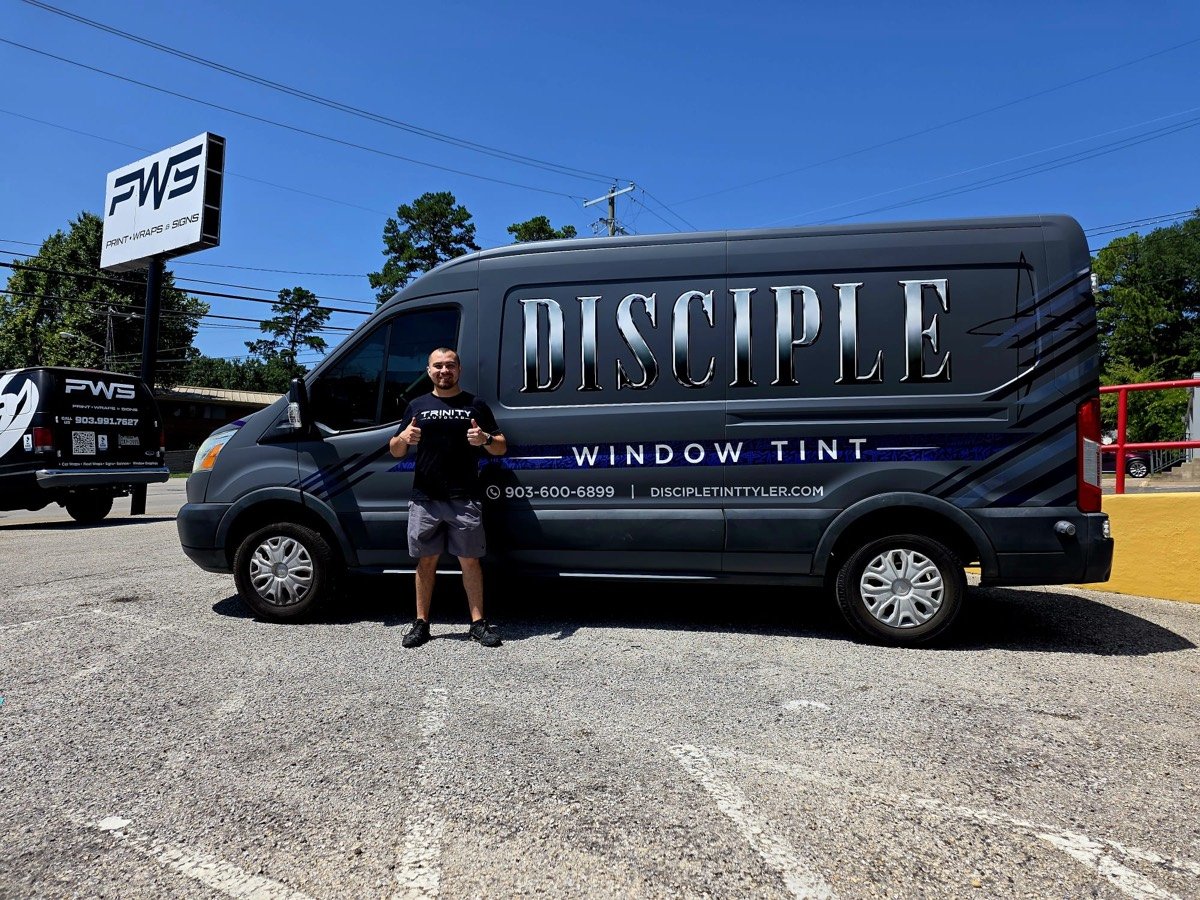 Commercial vehicle with professional mobile branding
